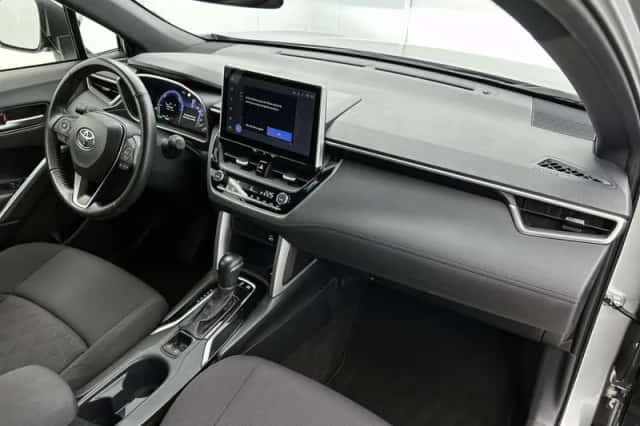 Toyota Corolla_Cross (2024) thumbnail 6