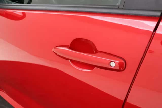 Toyota Yaris (2023) thumbnail 4
