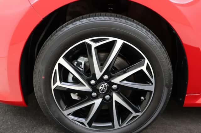 Toyota Yaris (2023) thumbnail 5