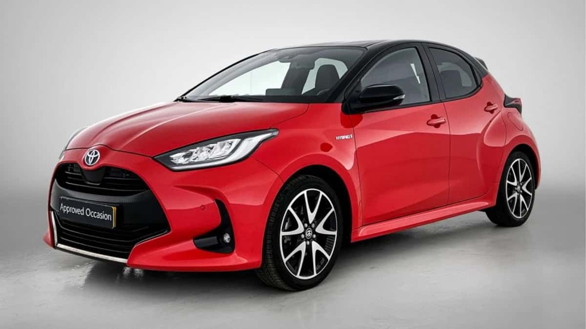Toyota Yaris (2021) — foto 1