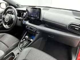 Toyota Yaris (2021) thumbnail 6