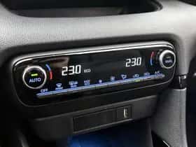 Toyota Yaris (2021) thumbnail 9