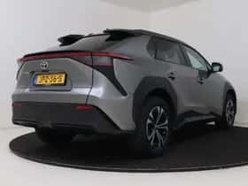 Toyota bZ4X (2025) thumbnail 2