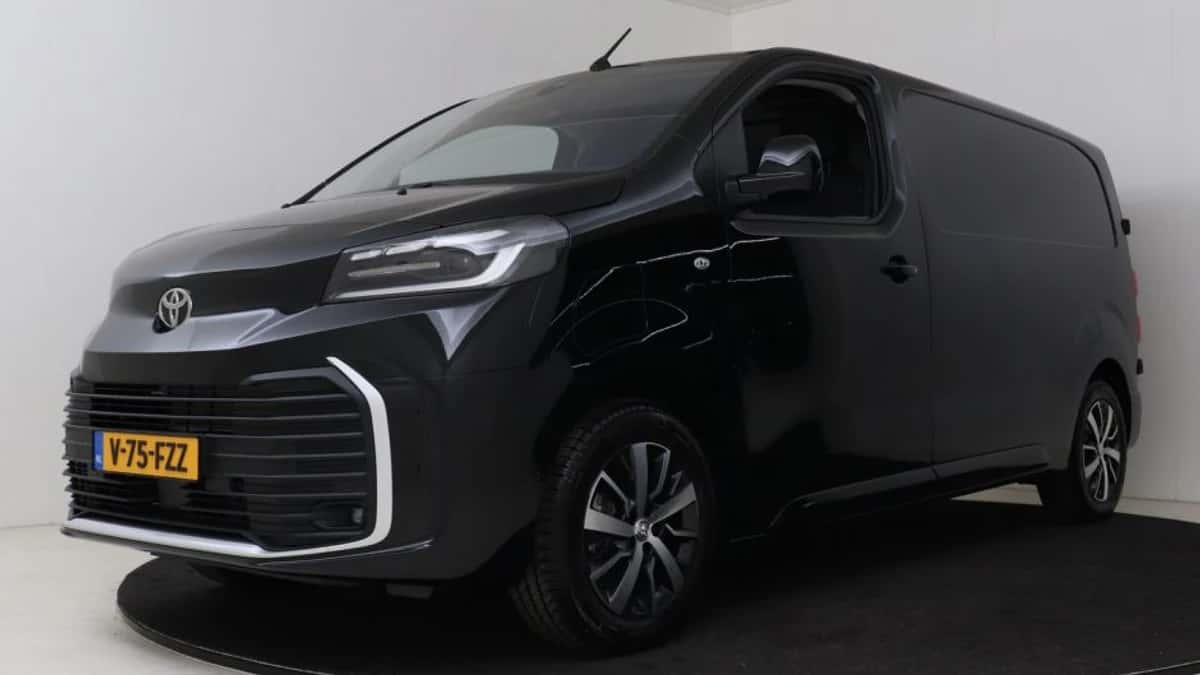 Toyota Proace (2024) — foto 1