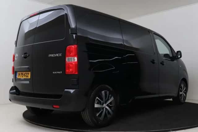 Toyota Proace (2024) thumbnail 2