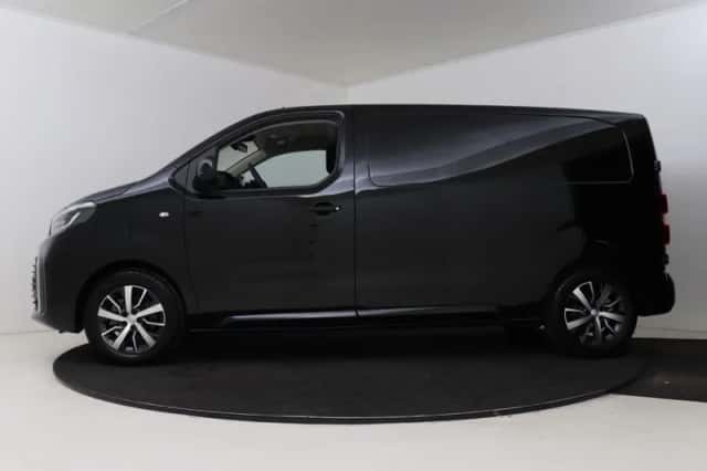 Toyota Proace (2024) thumbnail 3