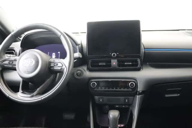 Toyota Yaris (2024) thumbnail 4