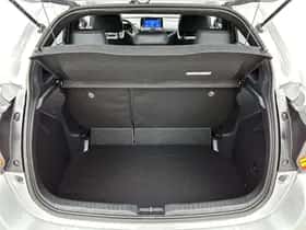 Toyota Yaris (2022) thumbnail 23