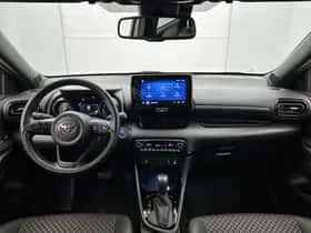 Toyota Yaris (2022) thumbnail 4