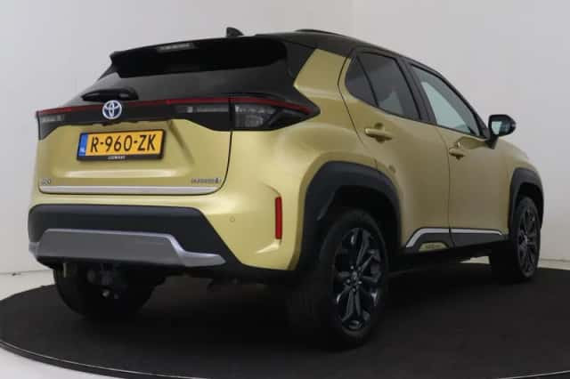 Toyota Yaris Cross (2023) thumbnail 2