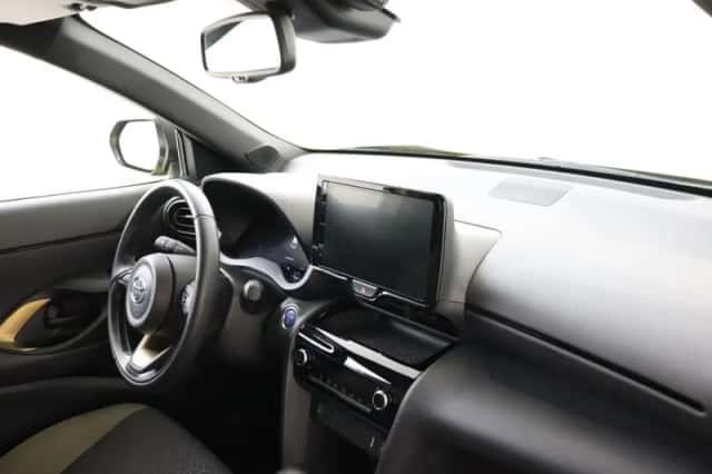 Toyota Yaris Cross (2023) thumbnail 6