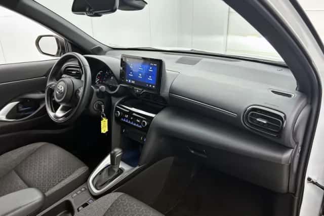 Toyota Yaris_Cross (2023) thumbnail 6