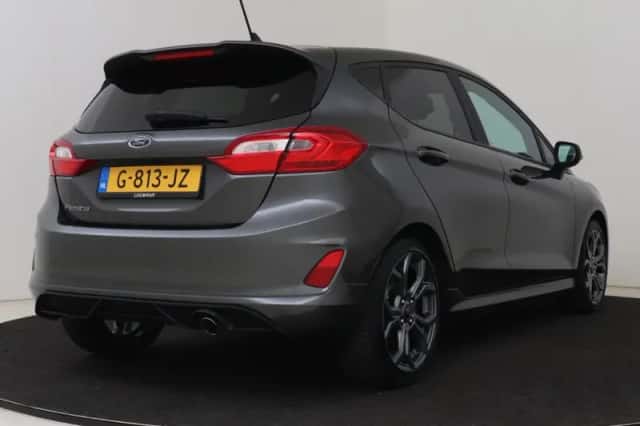Ford Fiesta (2019) thumbnail 2