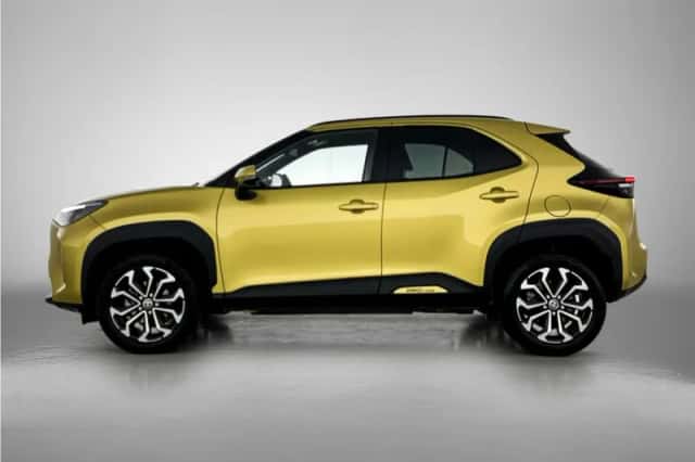 Toyota Yaris_Cross (2023) thumbnail 3