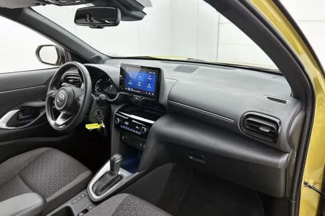 Toyota Yaris_Cross (2023) thumbnail 6