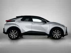 Toyota C-HR (2024) thumbnail 11