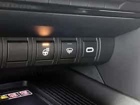 Toyota C-HR (2024) thumbnail 25