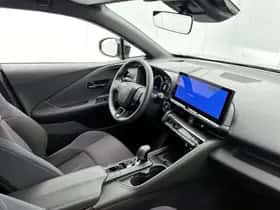 Toyota C-HR (2024) thumbnail 6