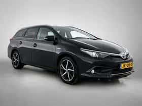 Toyota Auris (2016) thumbnail 12
