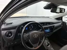 Toyota Auris (2016) thumbnail 32