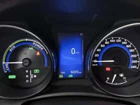 Toyota Auris (2016) thumbnail 5