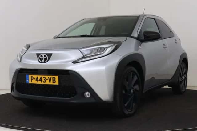 Toyota Aygo (2022) thumbnail 1