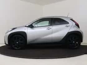Toyota Aygo (2022) thumbnail 3