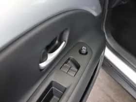 Toyota Aygo (2022) thumbnail 9