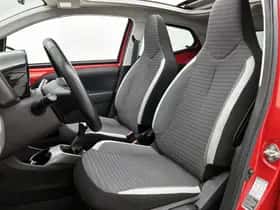 Toyota Aygo (2019) thumbnail 16