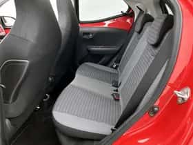 Toyota Aygo (2019) thumbnail 17