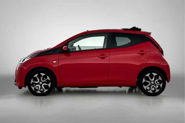 Toyota Aygo (2019) thumbnail 3