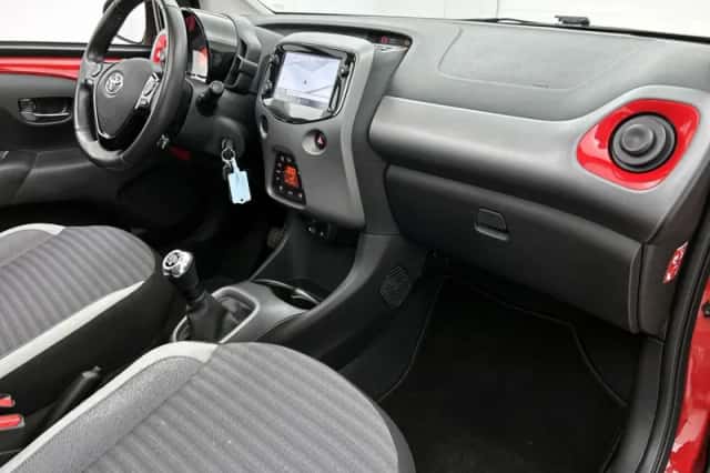 Toyota Aygo (2019) thumbnail 6