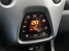 Toyota Aygo (2019) thumbnail 9