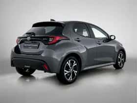 Toyota Yaris (2025) thumbnail 2