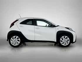 Toyota Aygo (2024) thumbnail 12