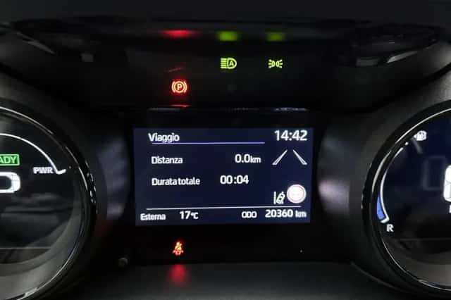 Toyota Yaris (2023) thumbnail 5