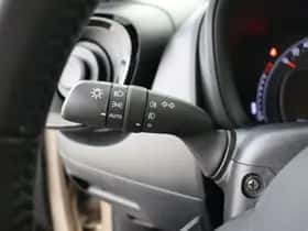 Toyota Aygo (2022) thumbnail 17