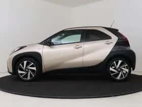 Toyota Aygo (2022) thumbnail 3