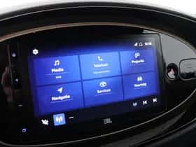 Toyota Aygo (2022) thumbnail 23