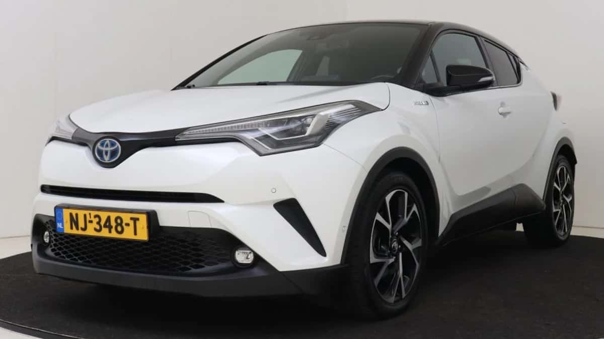 Toyota C-HR (2017) — foto 1
