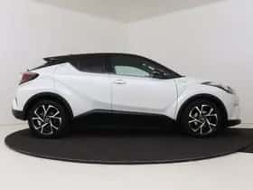 Toyota C-HR (2017) thumbnail 14