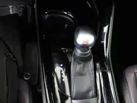 Toyota C-HR (2017) thumbnail 22