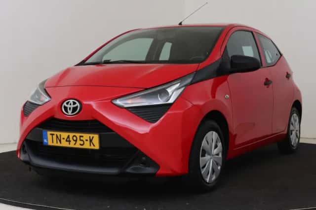Toyota Aygo (2018) thumbnail 1