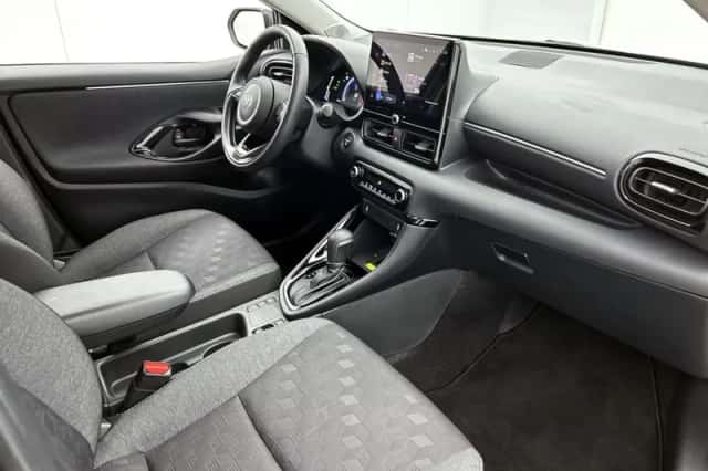 Toyota Yaris (2025) thumbnail 6