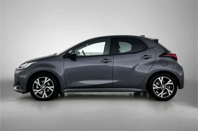 Toyota Yaris (2025) thumbnail 3