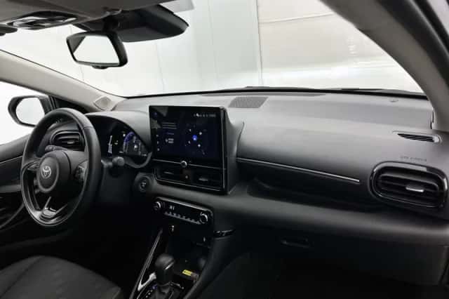 Toyota Yaris (2025) thumbnail 6
