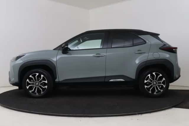 Toyota Yaris_Cross (2025) thumbnail 3