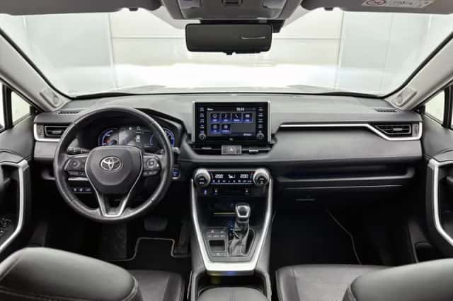 Toyota RAV4 (2020) thumbnail 4