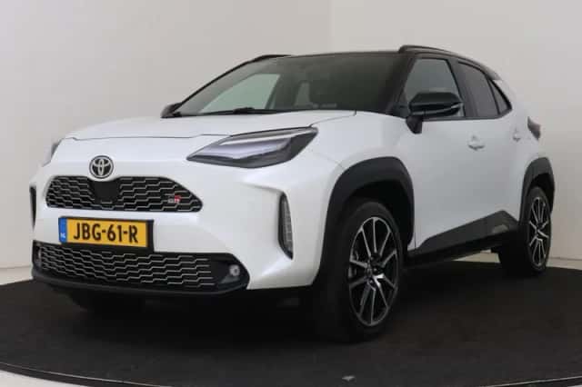 Toyota Yaris Cross (2023) thumbnail 1