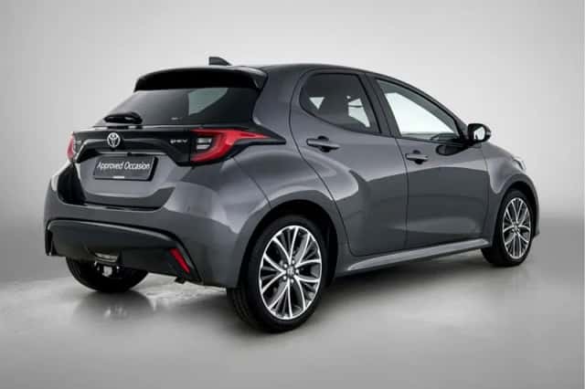 Toyota Yaris (2024) thumbnail 2
